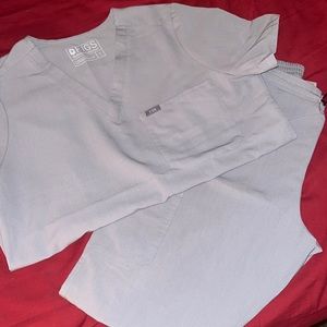 Cement FIGS Scrub Set sz Large/Large Tall